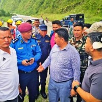 होन प्रभावित थुमला ह्युल्बादा मुख्यलोन्पो बहादुरसिंह लामा तामाङला म्होइजेन Image