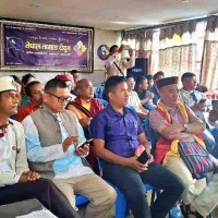 नेपाल तामाङ घेदुङसे ब्लोन ङ्ही प्रभात तामाङ थेन कृष्णकुमार तामाङदा थुजेछे थेन डेन लाजि Image