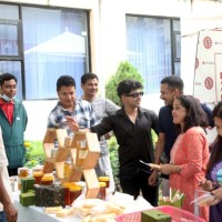 जाजा थेन गुङ्ला छोङ्नाम दिवस थेन ग्लोबल हाटबजारला २५ छा हप्ता भव्य लिरि दाङ्जि Image