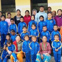 श्री टाँसी बाल विकास लोप्खाङला ३० लोप्बोनसे डोइखाबा क्वान याङ्जि Image